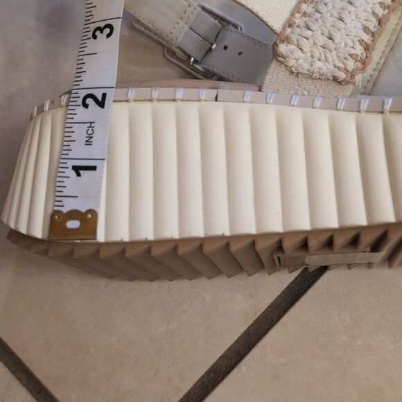 NEW Dolce Vita Drake Platform Sandals Cream Color Ivory Fabric Size 9 - Picture 5 of 10